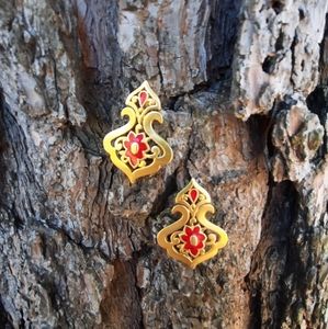 Floral Design Earrings 🔻🔺️♥️💛🧡